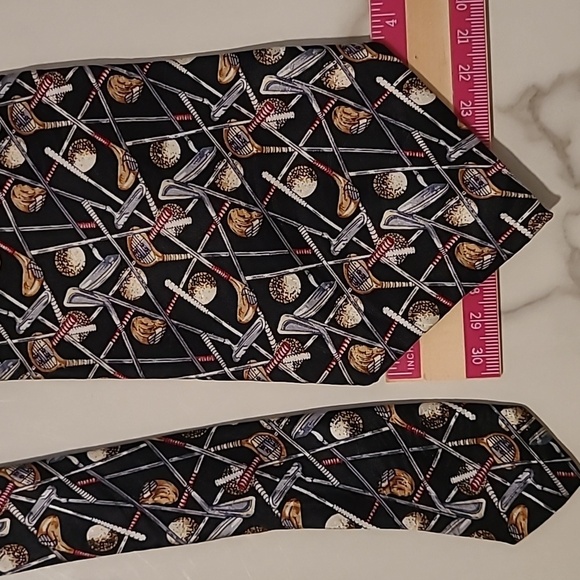 Cromley & Finch London All Silk Black Golf Clubs Necktie Novelty Professional - Picture 5 of 5